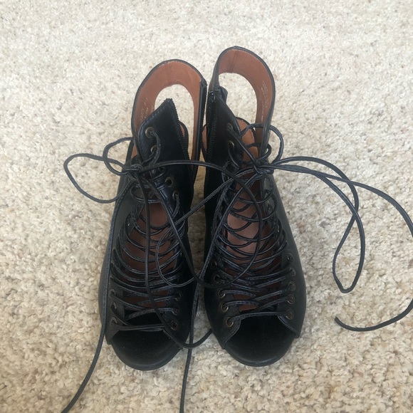 Jeffrey Campbell Covet Leather Lace Up Sandal (Size 6.5) - Picture 2 of 7